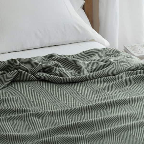 Legends Hotel Elowen Chevron Collection Green Cotton King/California King Woven Blanket