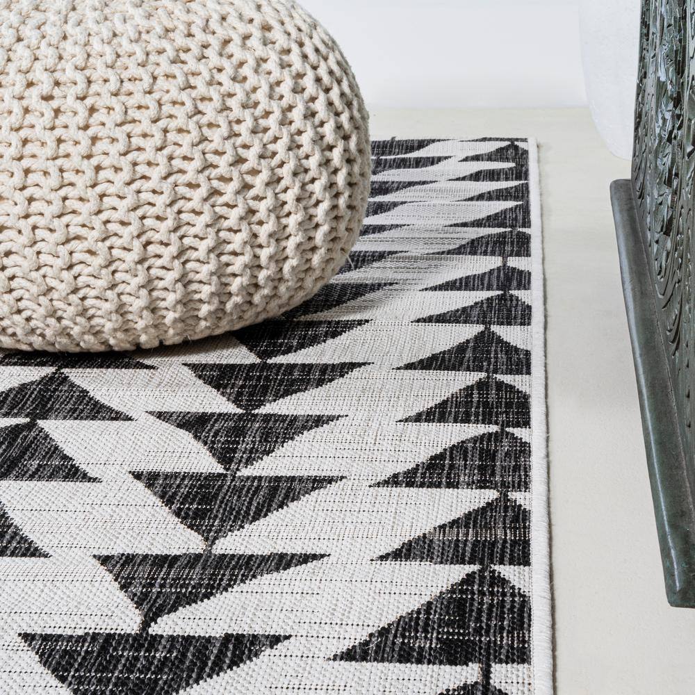 Andratx Ivory and Black Geometric Indoor/Outdoor Rug
