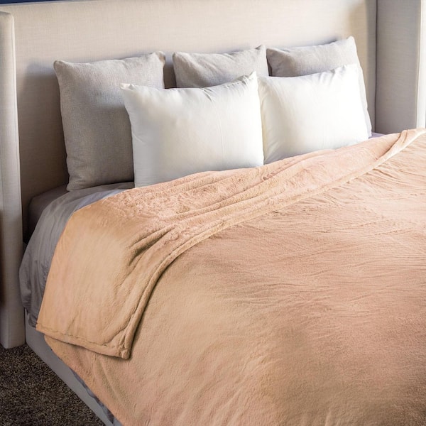 HGTV Super Luxe Faux Fur Nomadic Desert-Tan Throw Blanket