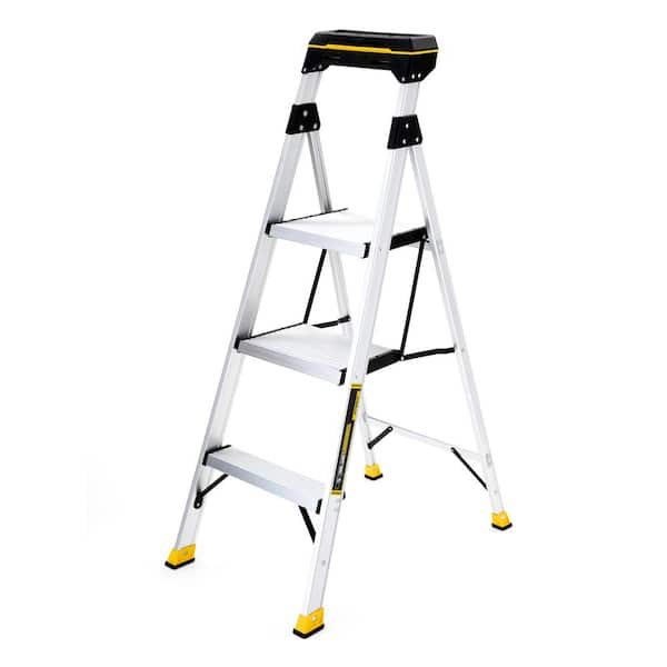 Gorilla Ladders 4.5 ft. Aluminum Hybrid Ladder with Tray with 250 lbs. Load Capacity Type I Duty Rating