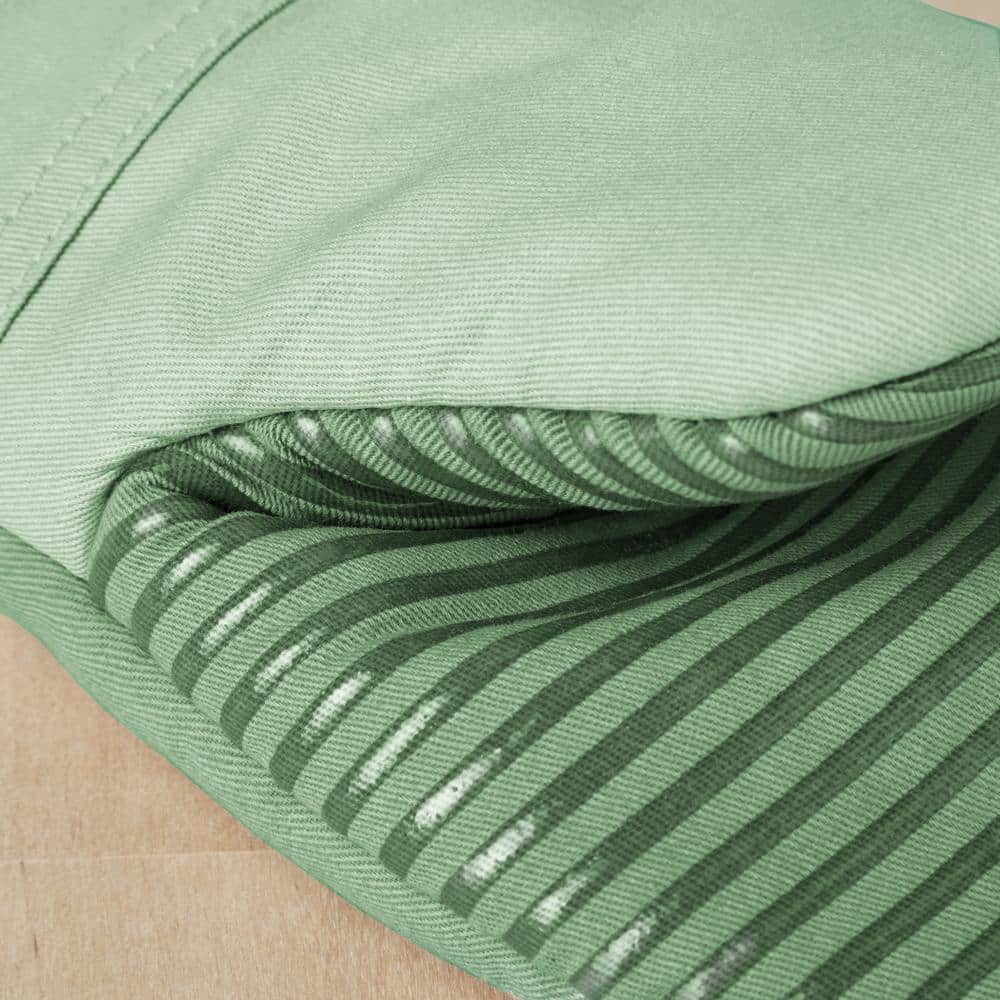 Pistachio and Graphite Green Silicone Oven Mitt Set