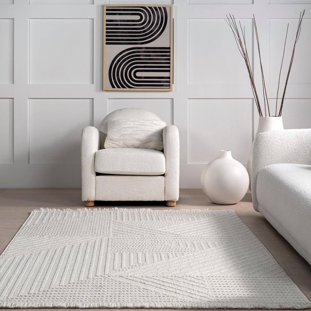 Makena Off-White Geometric High-Low 3' x 5' Area Rug