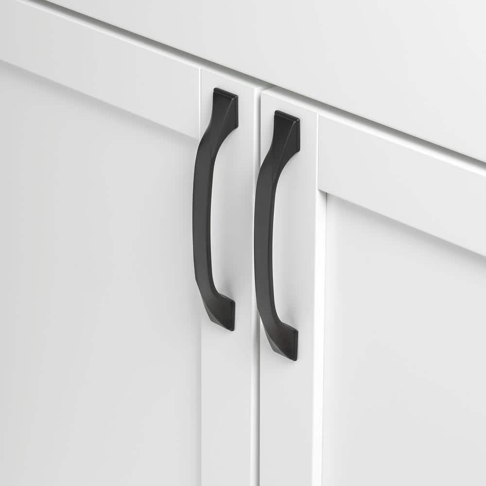 Matte Black Twisted Zinc Alloy Bar Pull with Mounting Hardware