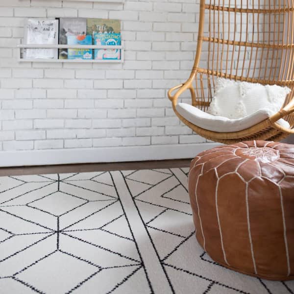 Clara Off-White 2 ft. x 7 ft. Diamond Runner Rug