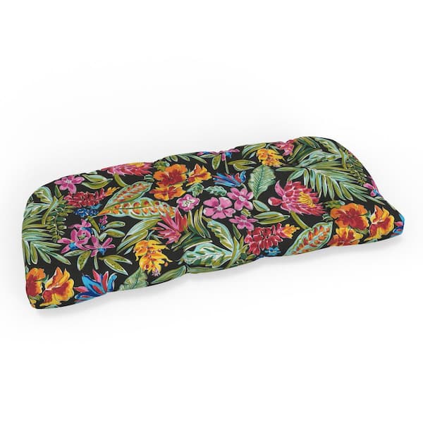 Pillow Perfect Tropic Floral 44 in W x 5 in H Rectangular Outdoor Tufted Wicker Loveseat Bench Cushion 1-Count in Island Black