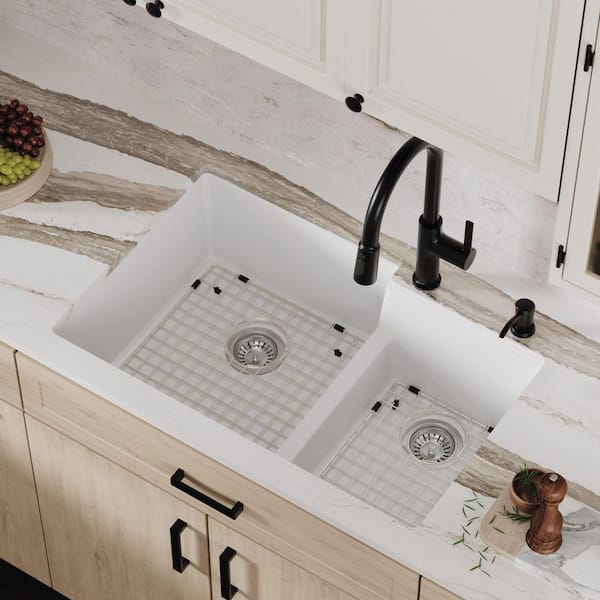 QU-811 Quartz/Granite 32 in. Double Bowl 60/40 Undermount Kitchen Sink in White with Bottom Grid and Strainer
