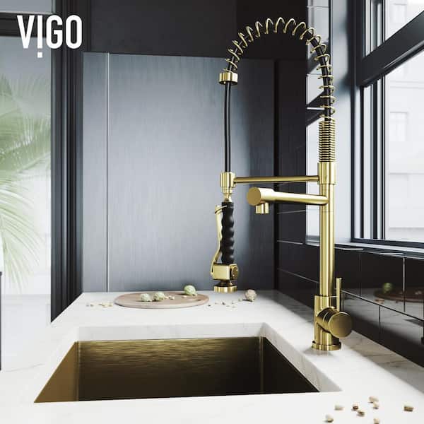 VIGO Zurich Single Handle Pull-Down Sprayer Kitchen Faucet in