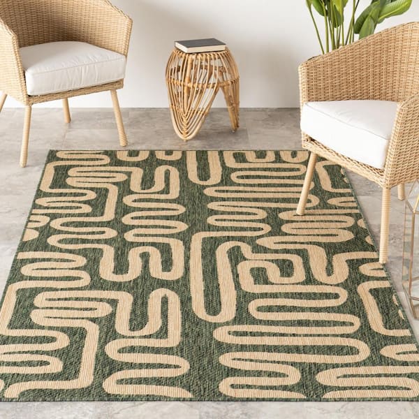 nuLOOM Elowyn Abstract Maze Green 9.6 ft. x 12 ft. Outdoor Area