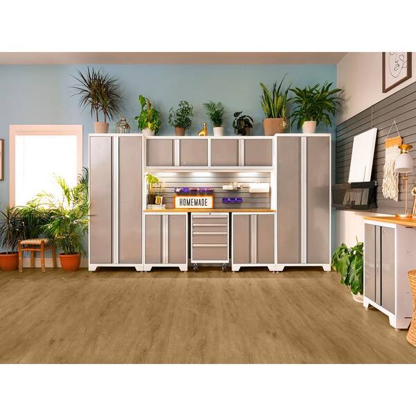 Flooring Natural Oak 0.5 in. T x 2.17 in. W x 46 in. L Multi-Purpose Reducer Molding Flooring Natural Oak 0.5 in. T x 2.17 in. W x 46 in. L Multi-Purpose Reducer Molding