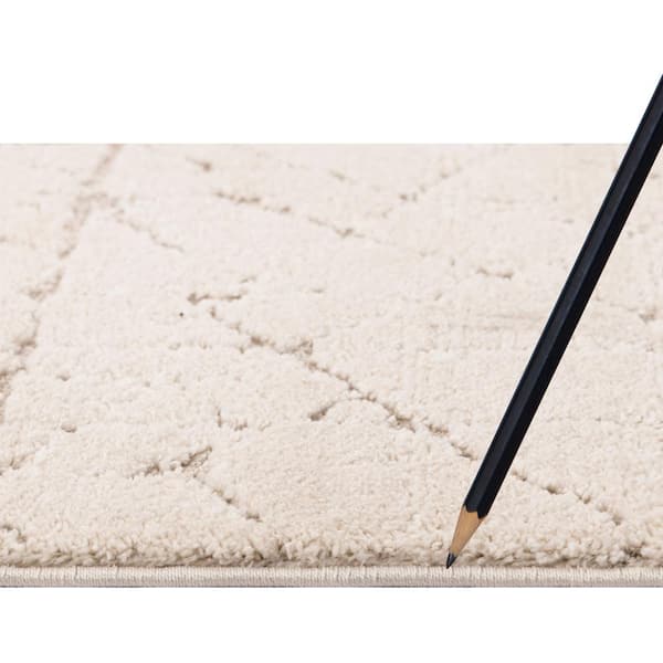 Malibu Ivory 2 ft. x 7 ft. Contemporary Runner Rug
