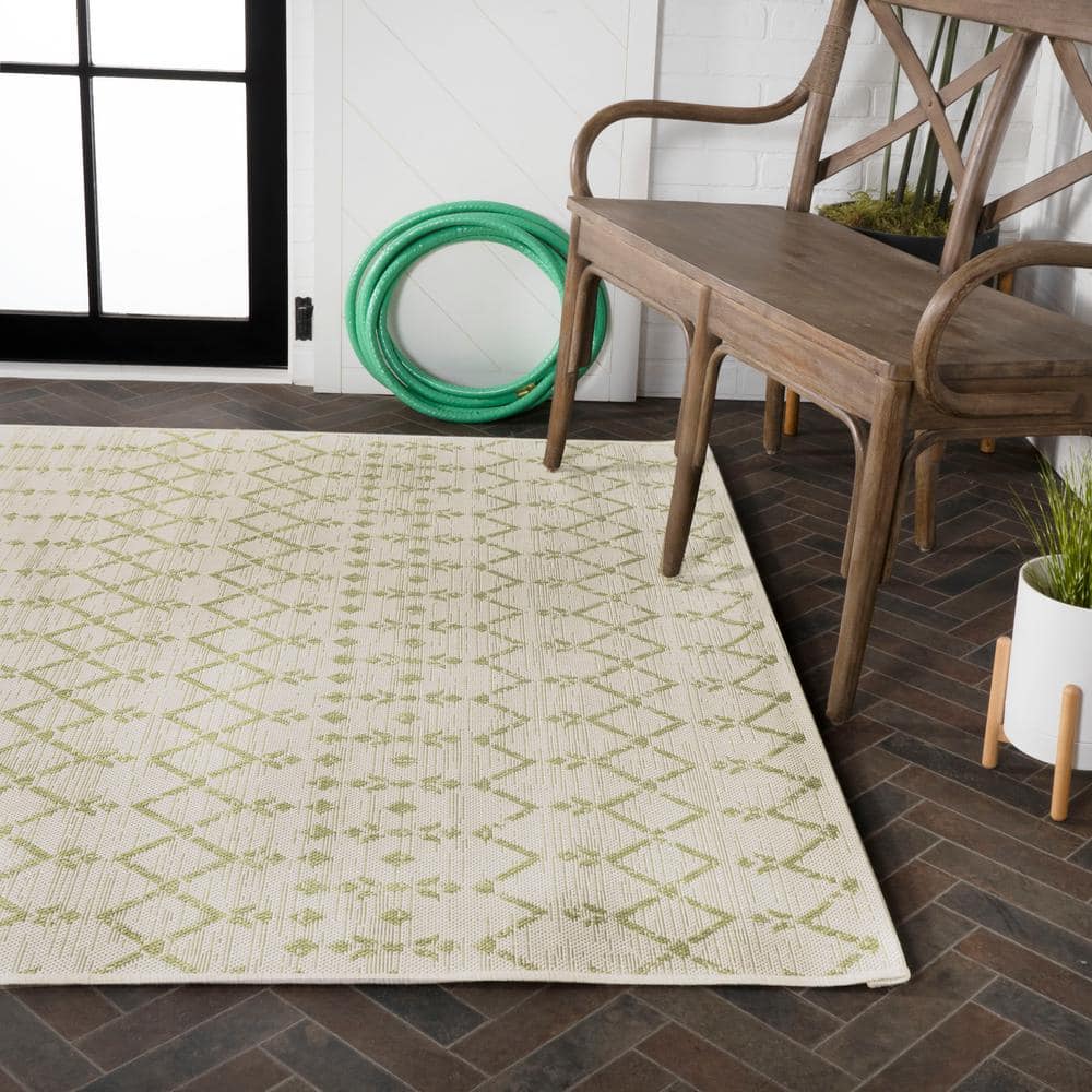Moroccan-Inspired Geometric Gray Flatweave 3' x 5' Outdoor Rug