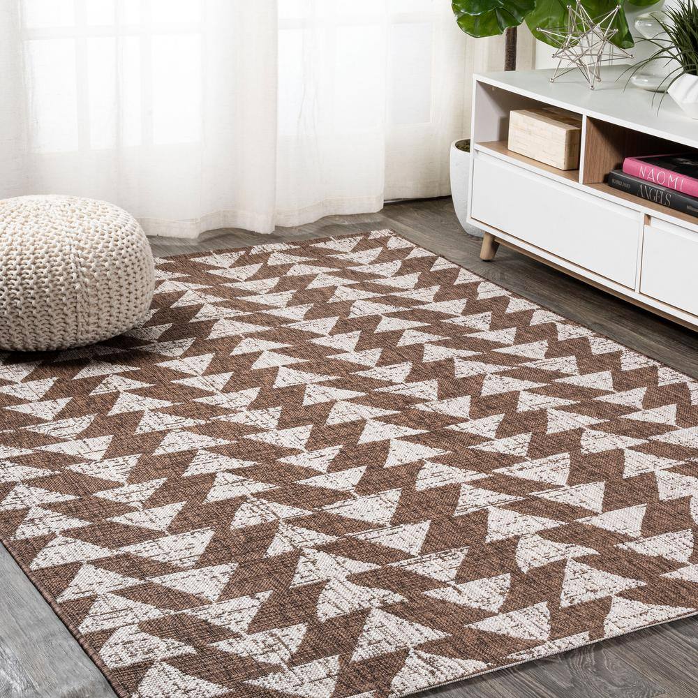 Moroccan-Inspired Mid-Century Modern Geometric Rug in Brown/Beige