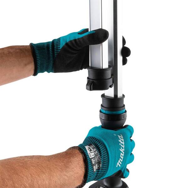 Makita 40-Volt max XGT Cordless L.E.D. Underhood Work Light, Light