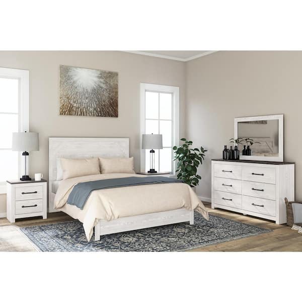 Signature DESIGN BY ASHLEY Gerridan White/Gray 2 Drawer 21.69 in. W Nightstands
