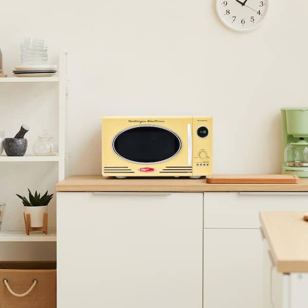 Nostalgia Retro Series 19.5 in. Wide 0.9 cu. ft. 800-Watt