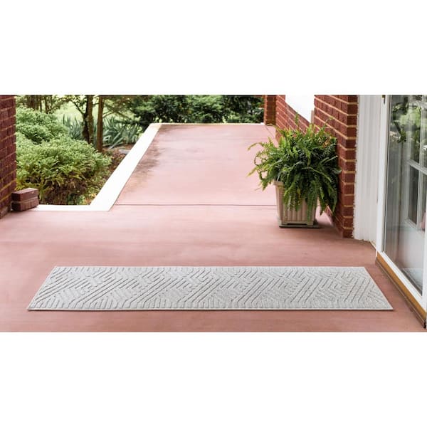 Unique Loom Ella Sabrina Soto Outdoor 2 x 6 Gray Indoor/Outdoor Geometric French Country Runner Unique Loom Ella Sabrina Soto Outdoor 2 x 6 Gray Indoor/Outdoor Geometric French Country Runner