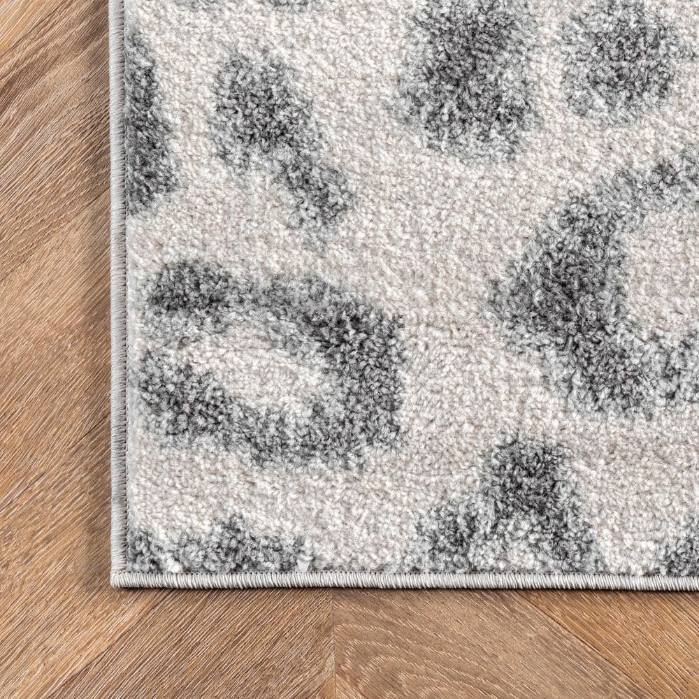 Gray Leopard Print Tufted Synthetic Area Rug