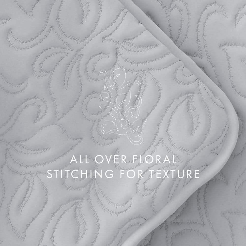 Light Gray Reversible Microfiber Full Quilt Set