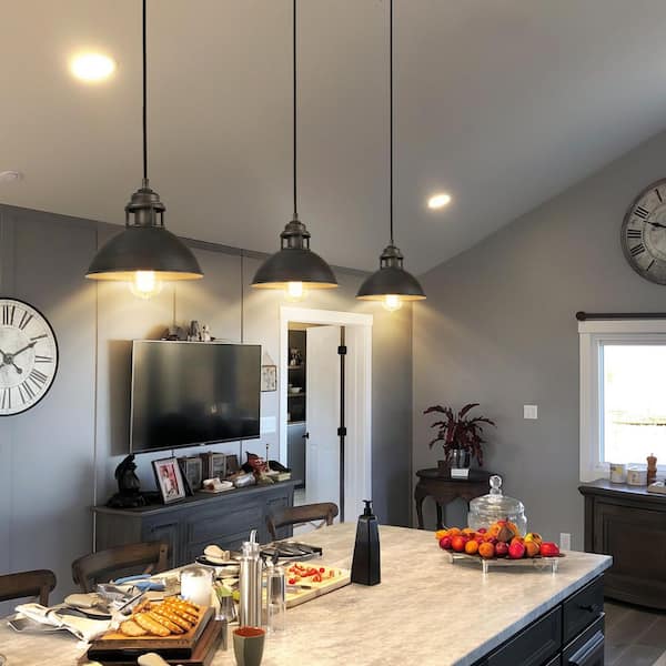 1-Light Industrial Farmhouse Barn Pendant Light Modern Dark Gray Island Bar Pendant Ceiling Light with Metal Dome Shade