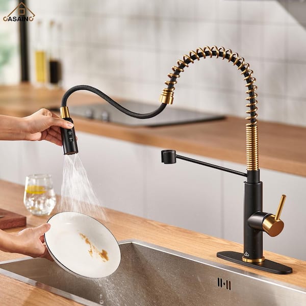 Single-Handle Pull Down Sprayer Kitchen Faucet with 3-Function Sprayed in Brushed Gold and Matte Black