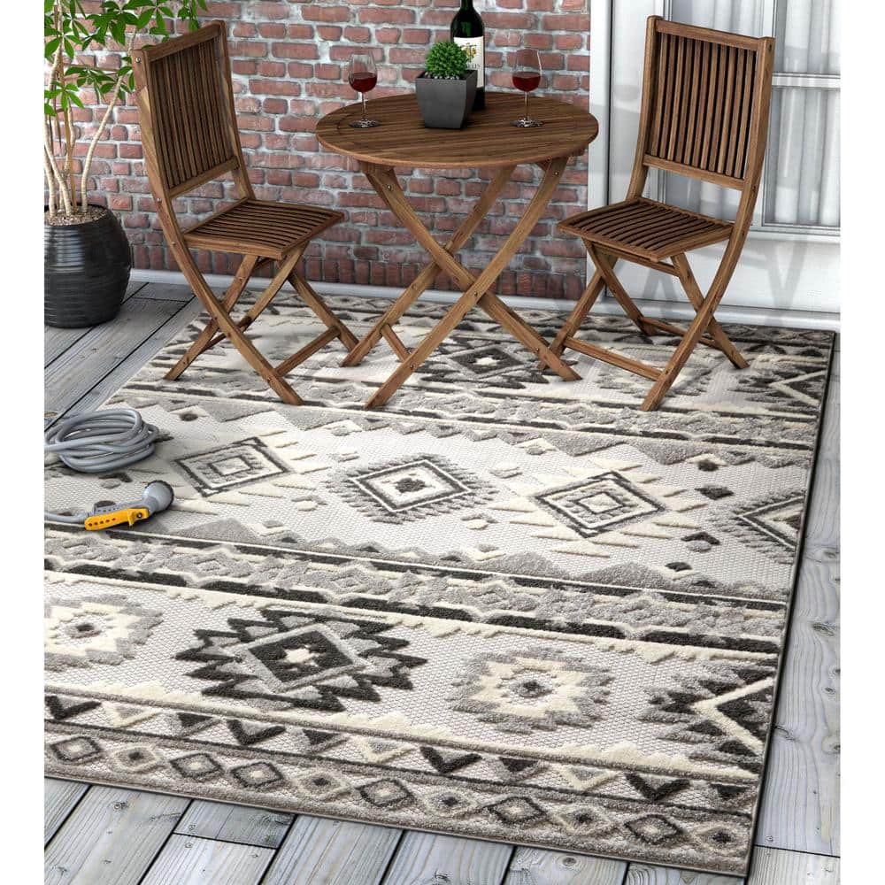 Modern Geometric Gray Flatweave Synthetic Area Rug, 7'10" x 9'10"