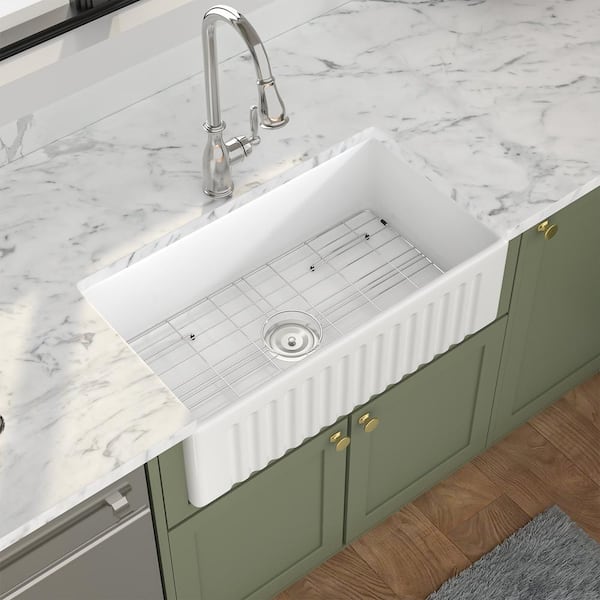 Sarlai Ceramic 33 in. Single Bowl Round Corner Farmhouse Apron Kitchen Sink with Bottom Grid
