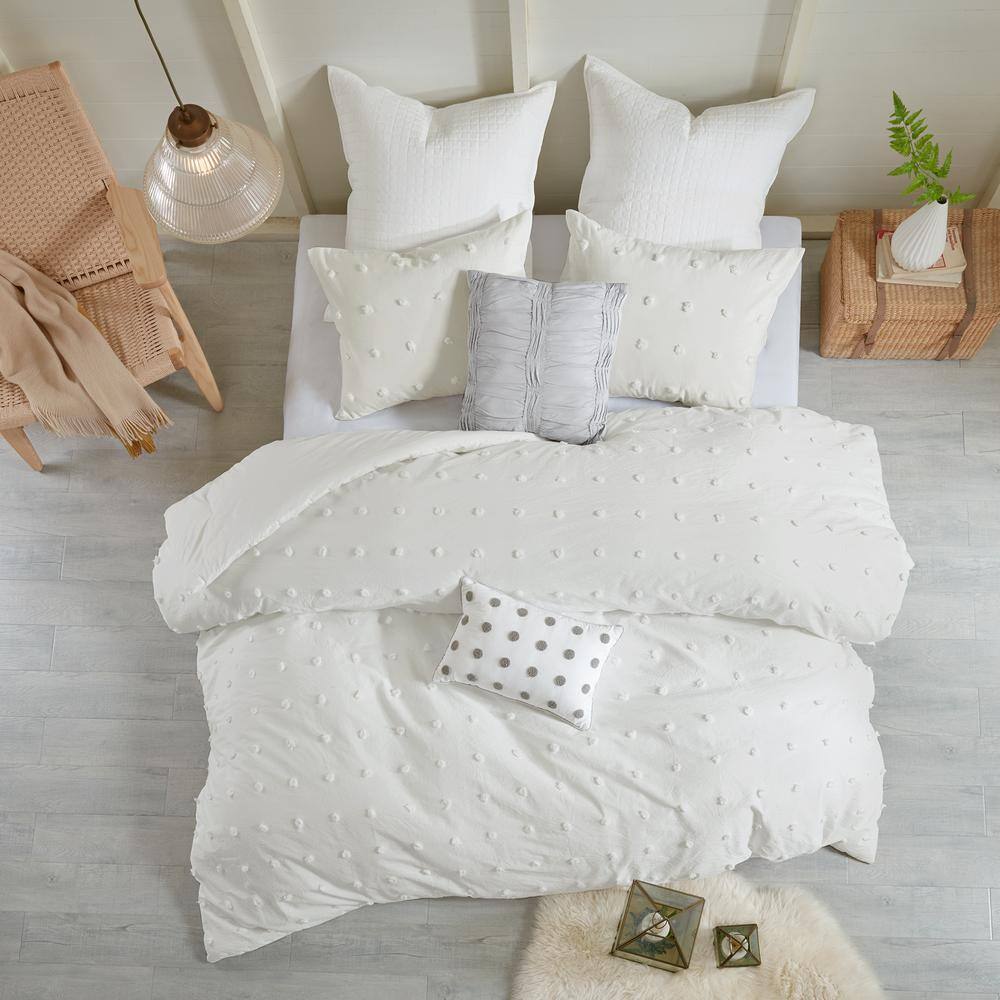 Ivory Cotton Jacquard King Comforter Set with Pom Pom Pillows