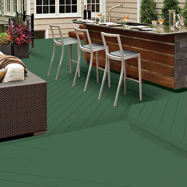 BEHR DECKplus 1 gal. #M410-7 Perennial Green Solid Color Waterproofing  Exterior Wood Stain 21301 - The Home Depot