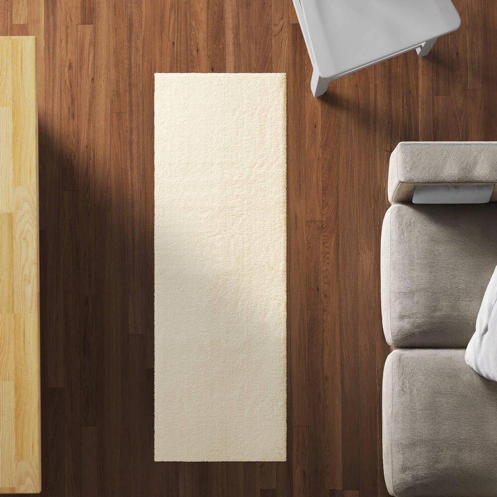Ivory Microfiber Non-Slip Bath Rug with Quick-Dry Technology