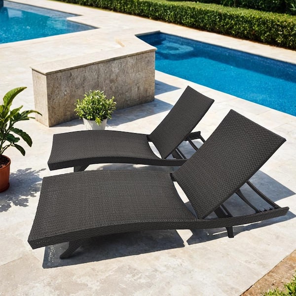 Dark Gray All-Weather PE Rattan Wicker Outdoor Chaise Lounge