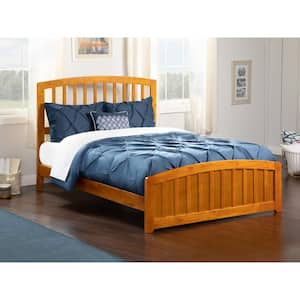 Richmond Brown Solid Wood Frame Queen Traditional Bed with Matching Footboard