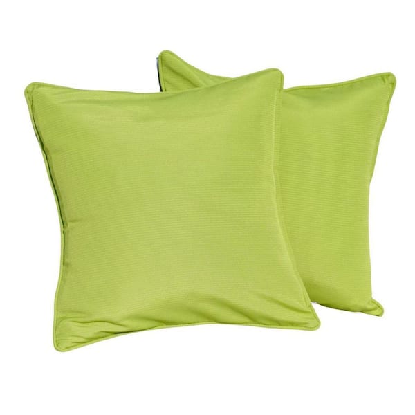 16.54 in. L Green Square Outdoor Throw Pillows without Fringe (2-Pack)
