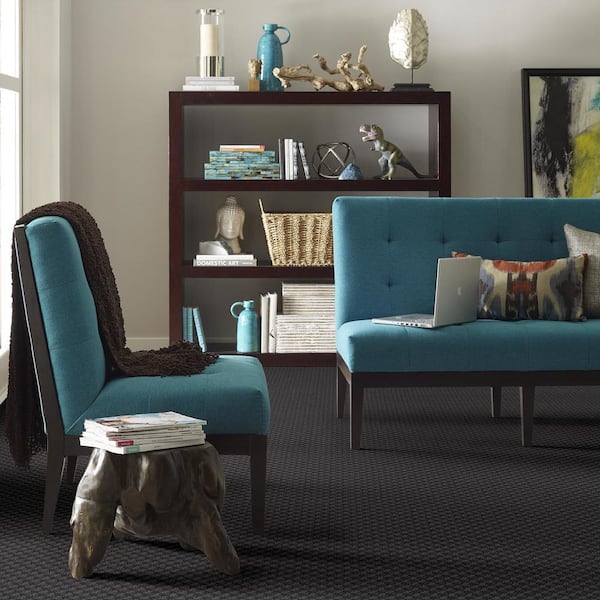Exquisite - Top Hat - Gray 39.3 oz. Nylon Pattern Installed Carpet