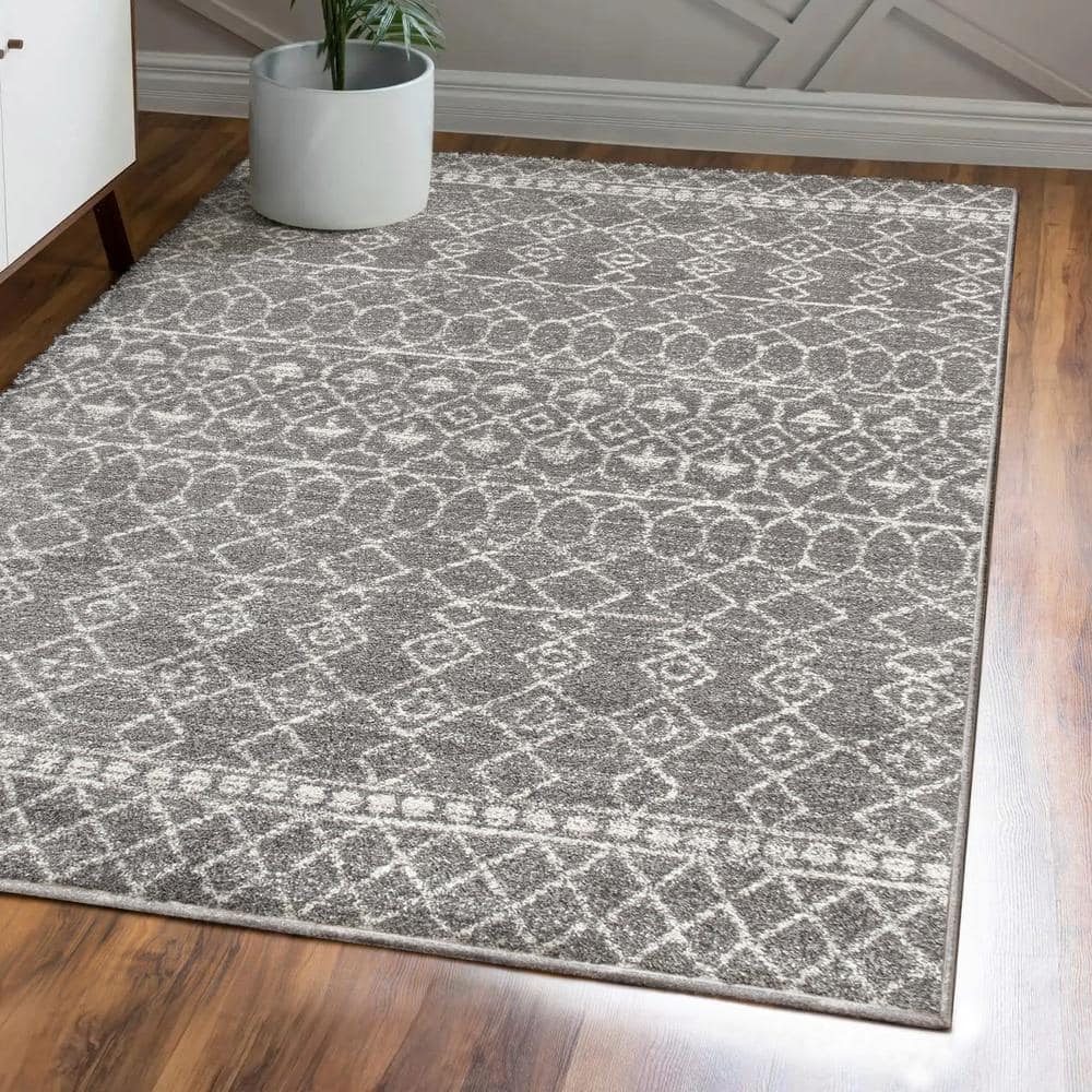 Gray and Cream Synthetic 8' x 10' Moroccan Style Area Rug