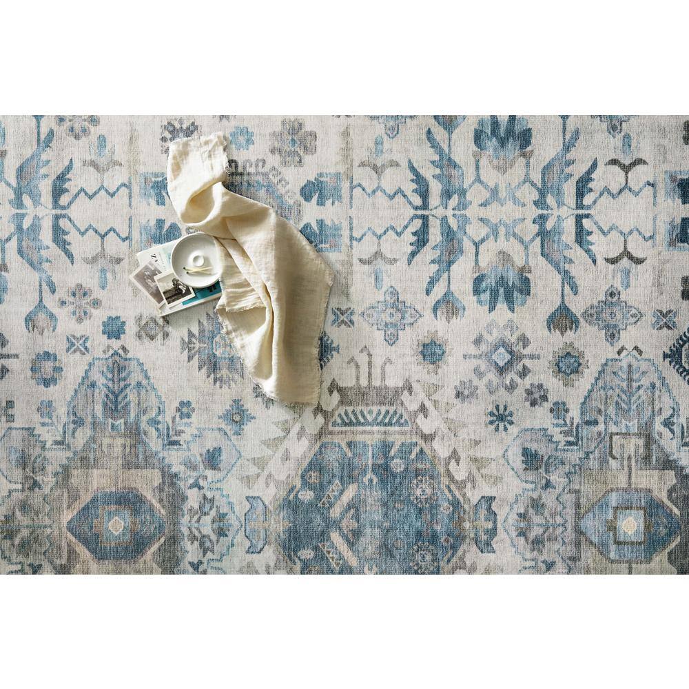 Ivory Medallion Synthetic Easy Care Area Rug 27" x 45"