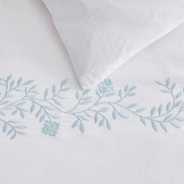 MARTHA STEWART Garden Path Embroidery 3-Piece White/Winter Blue