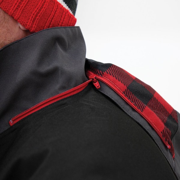 Eskimo Unisex Plaid Hoodie, Red/Black, Medium : : Clothing, Shoes  & Accessories