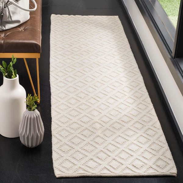 Vermont 2 ft. x 10 ft. Ivory Diamond Monochrome Runner Rug