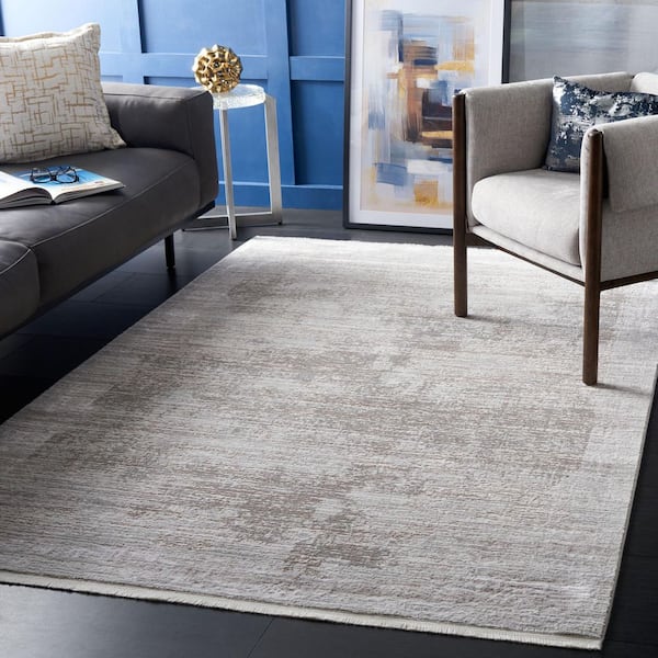 Platinum 4 ft. x 6 ft. Gray/Beige Solid Area Rug