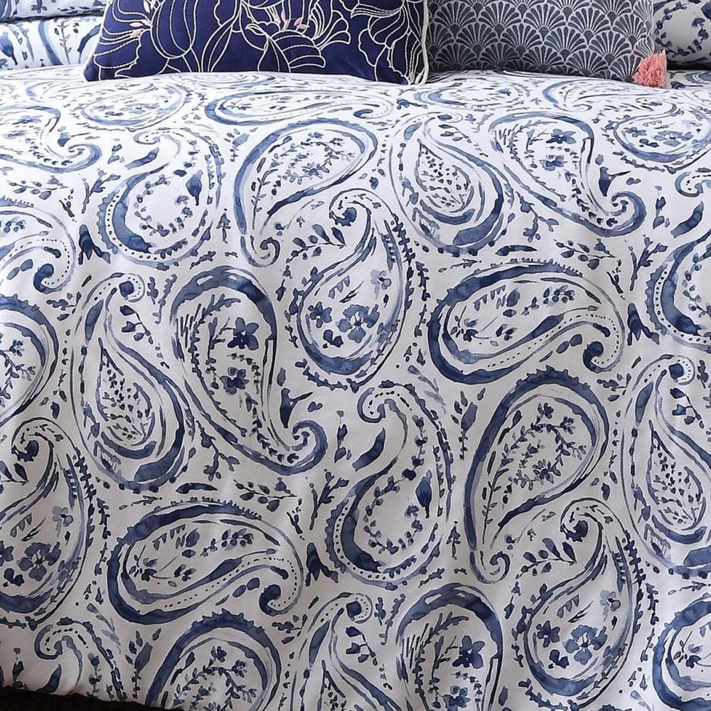Twin White Cotton Paisley Comforter Set