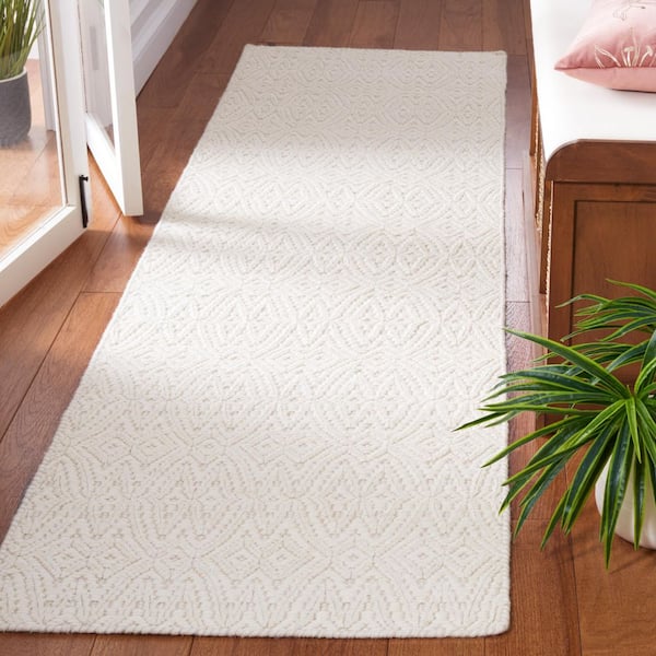 Martha Stewart 2 ft. x 9 ft. Ivory Monochrome Marle Runner Rug