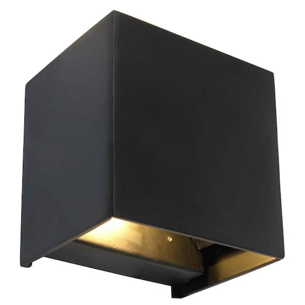 Unbranded Aubrey Black Indoor Hardwired Coach Sconce with Integrated LED