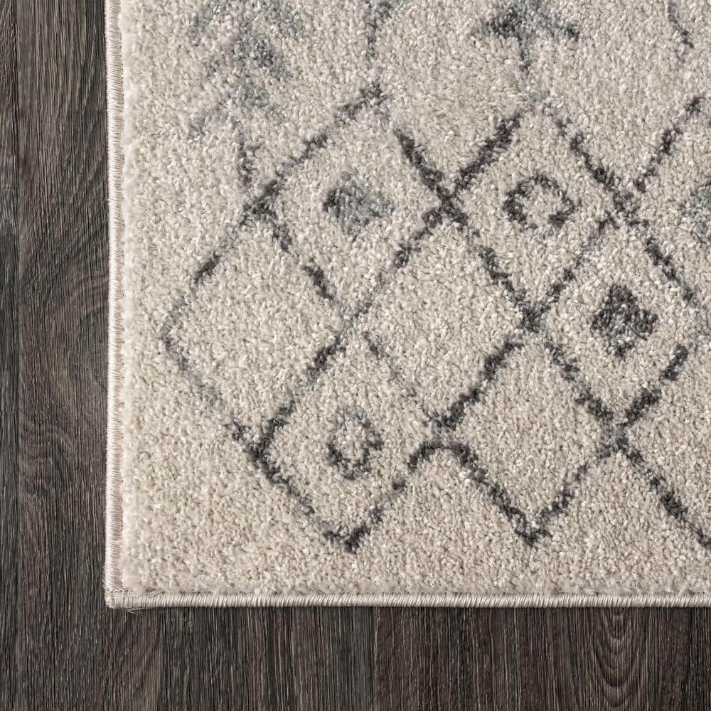 Vintage Moroccan-Inspired Easy-Care Gray 4' x 6' Area Rug