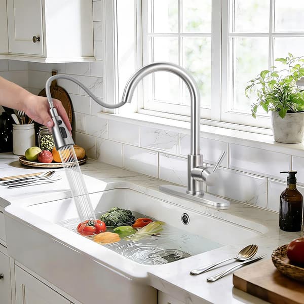 Touchless Sensor Single Handle Pull-Down Sprayer Kitchen Faucet in Brushed Nickel