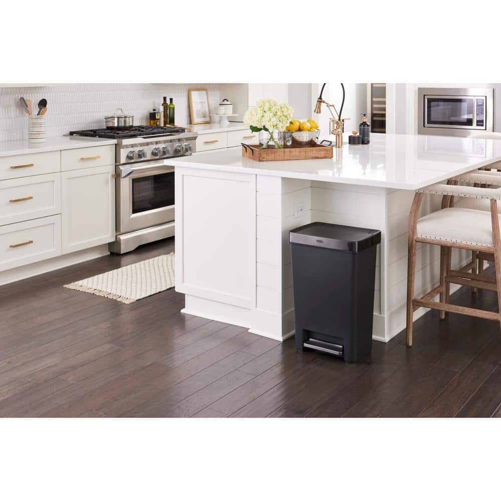 Gray Plastic 13 Gallon Step-On Trash Can with Stainless Steel Pedal