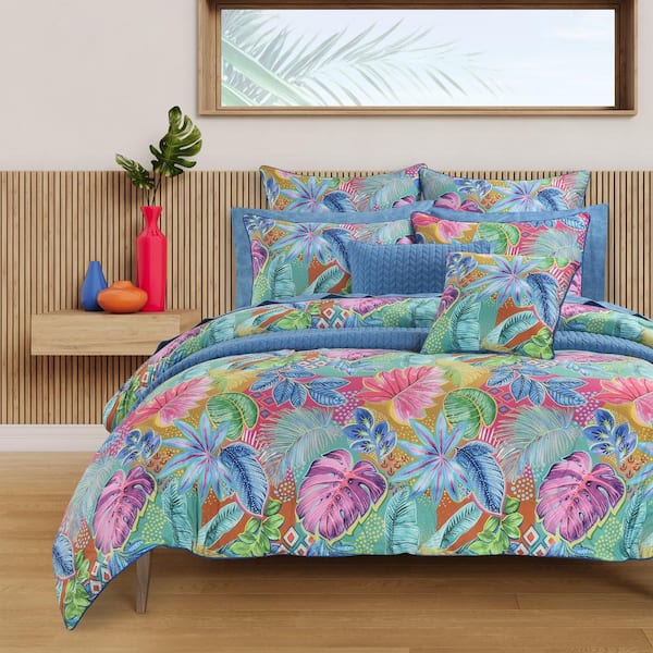 J QUEEN NEW YORK INC 3-Pieces Hana Turquoise Polyester King/Cal King Comforter Set