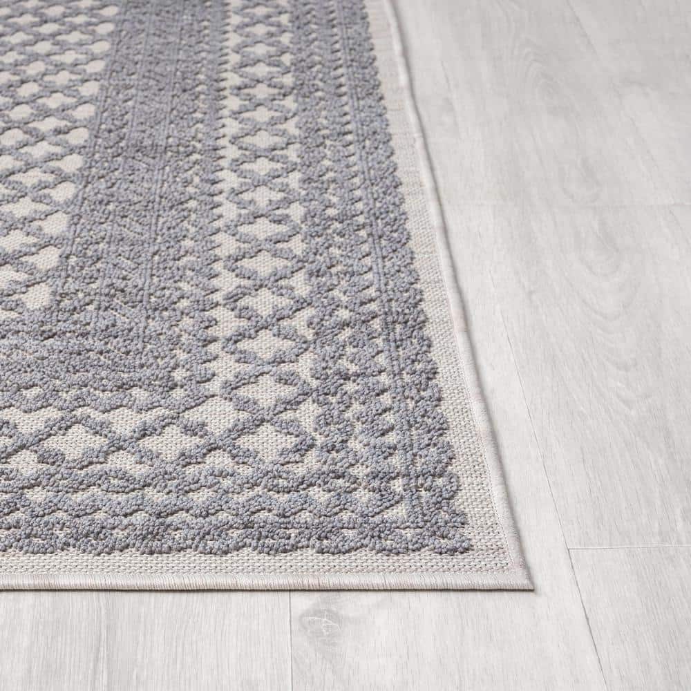 Winona Reversible Blue Geometric 8' x 9' Synthetic Area Rug
