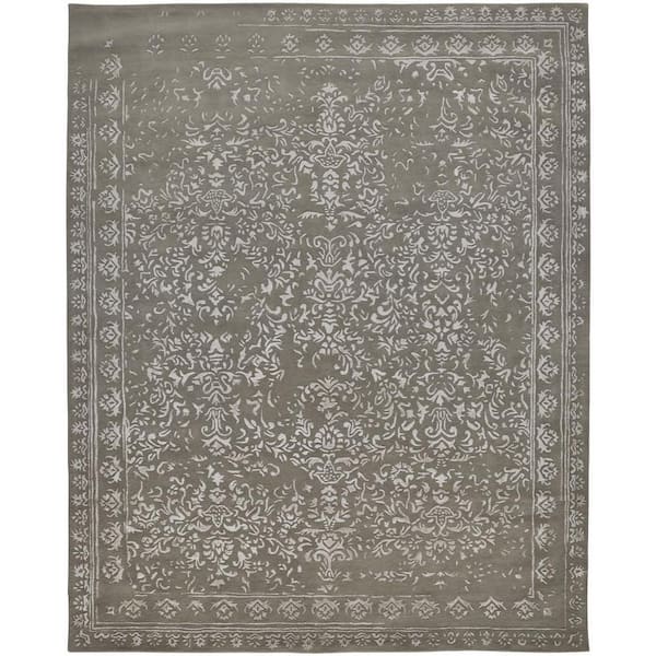 HomeRoots Gray Floral 9 ft. x 12 ft. Area Rug