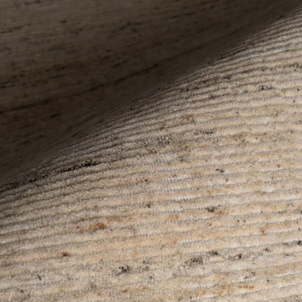nuLOOM Elanisse Solid Wool Area Ivory 6 ft. x 9 ft. Indoor Area