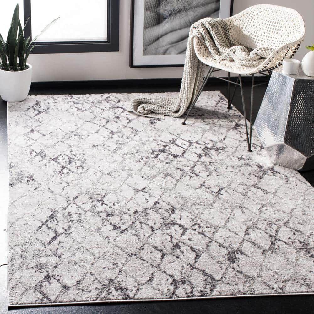 Modish Gray Rectangular Hand-Knotted Area Rug, 5'3" x 7'6"